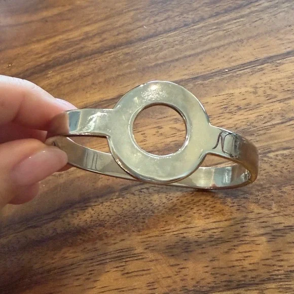 Modernist Circle Bangle Bracelet Silver Tone Minimalist Geometric Hinged - Picture 2 of 5